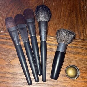 GENTLY USED 5 count Mary Kay makeup brush set!